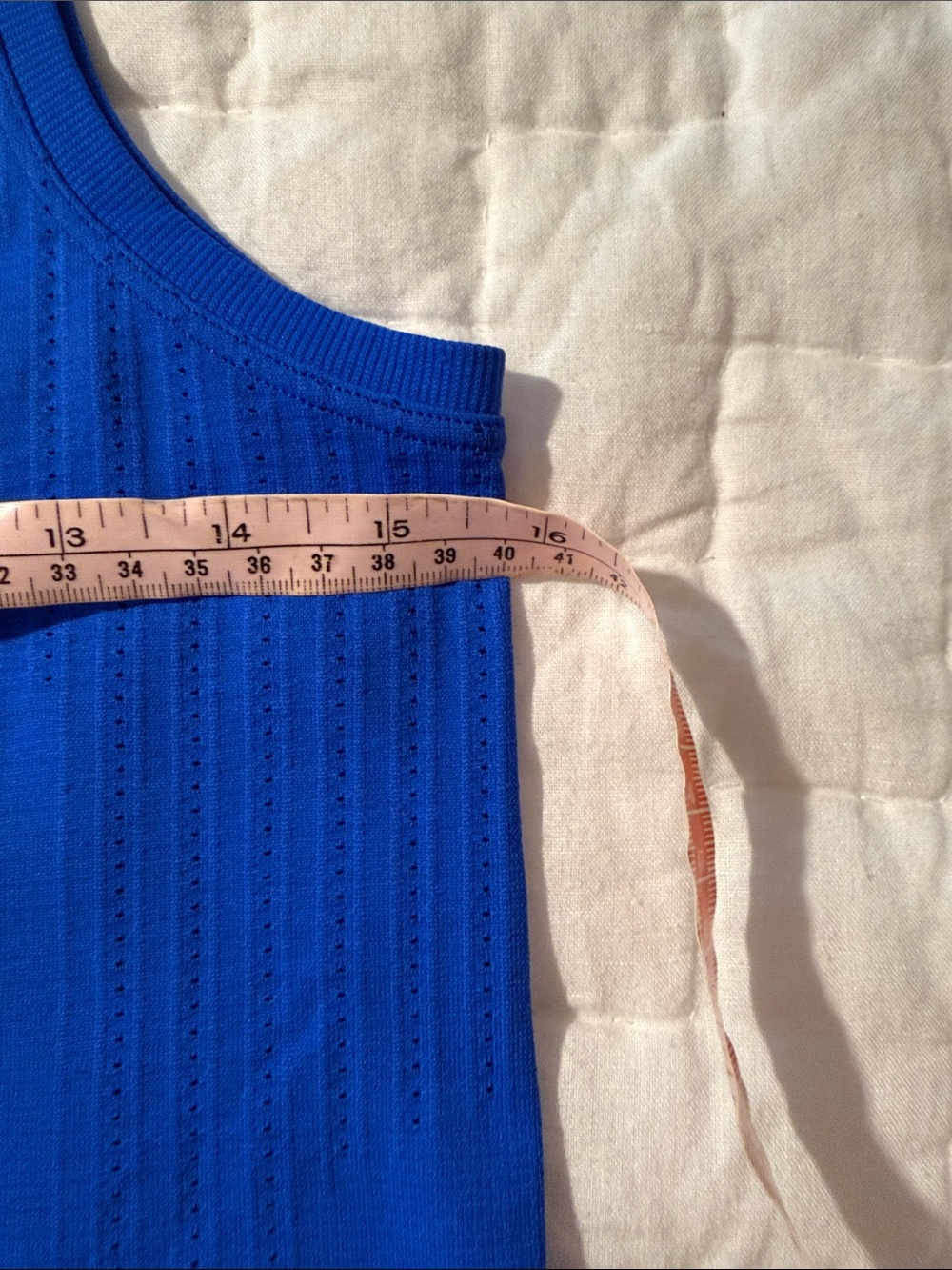 lululemon athletica Electric Blue Cropped Tank - Picture 2 of 5